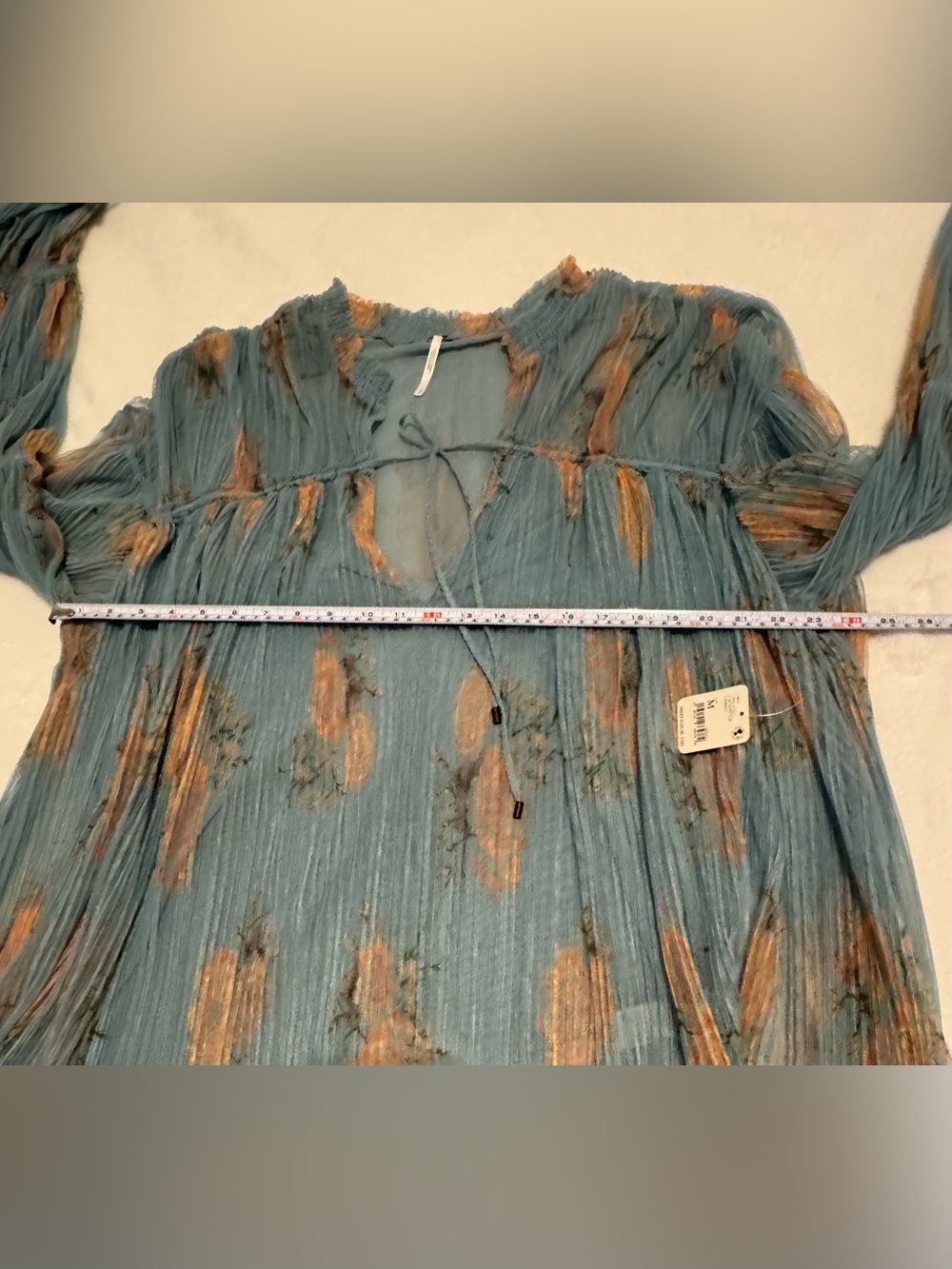 NEW Free People Dahlia Dark Combo
Tunic Bell Sleeve Oversized Flowy Size M - Picture 9 of 11